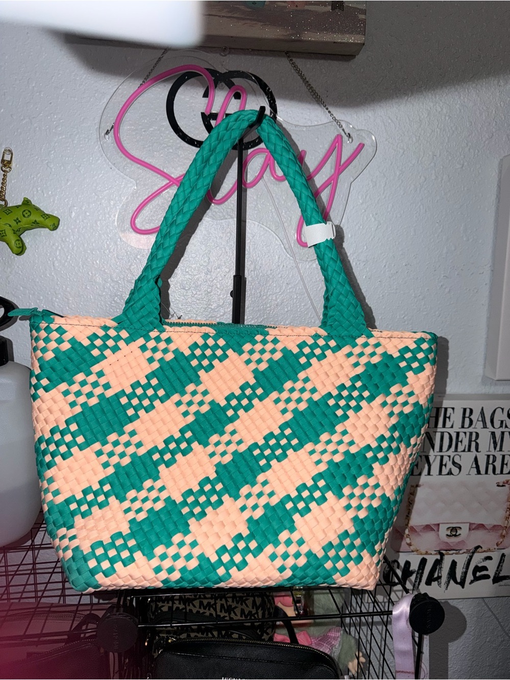 NWT Wildfox Large Woven Tote Bag Teal Peach Checkered Neoprene Beach Tote $125 - Picture 3 of 7